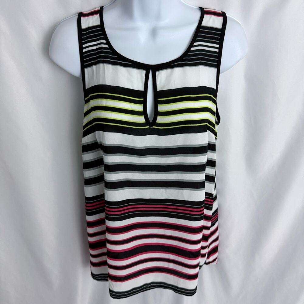 Maurices Sleeveless Blouse Size Medium